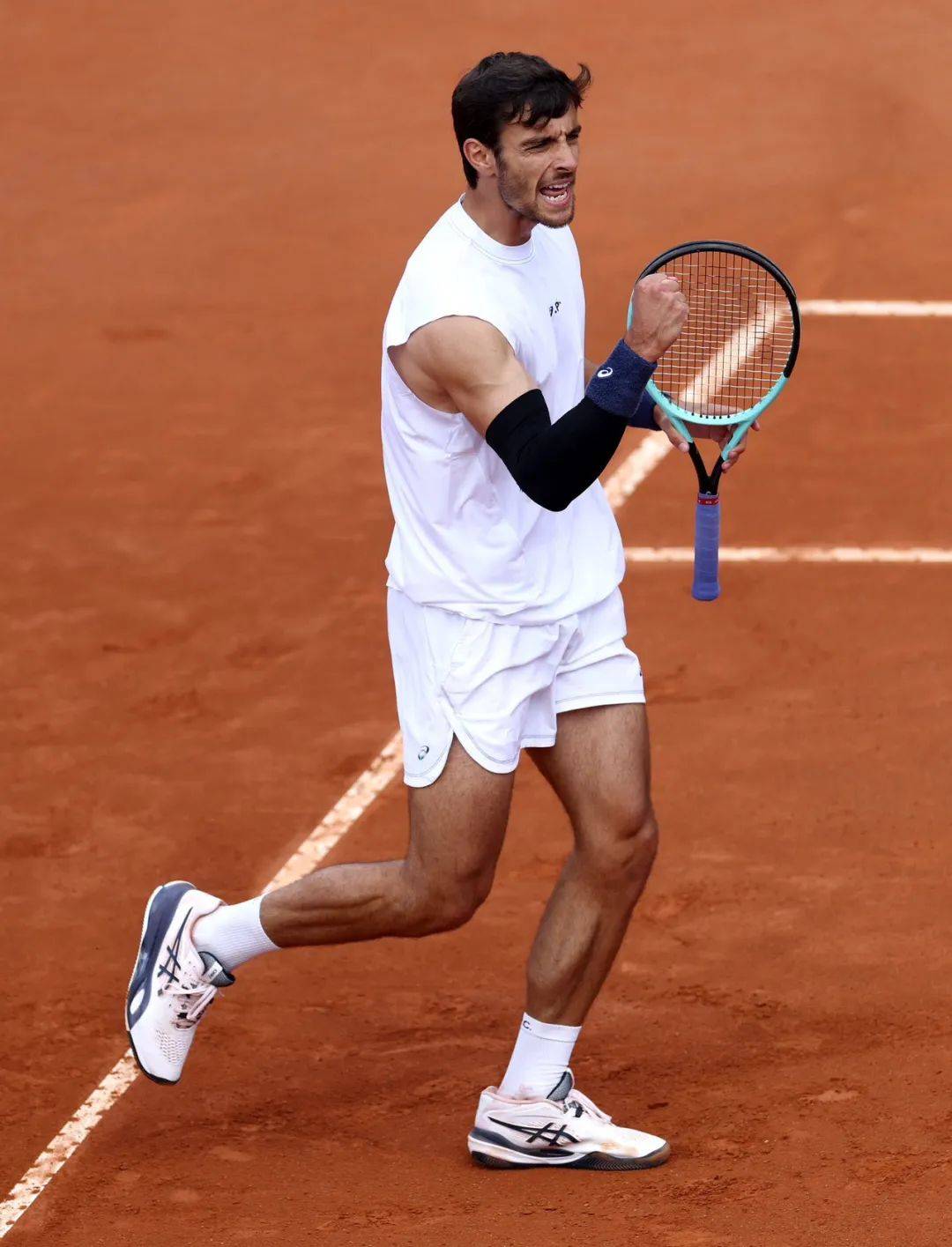 斗志受到大 斗志受到大