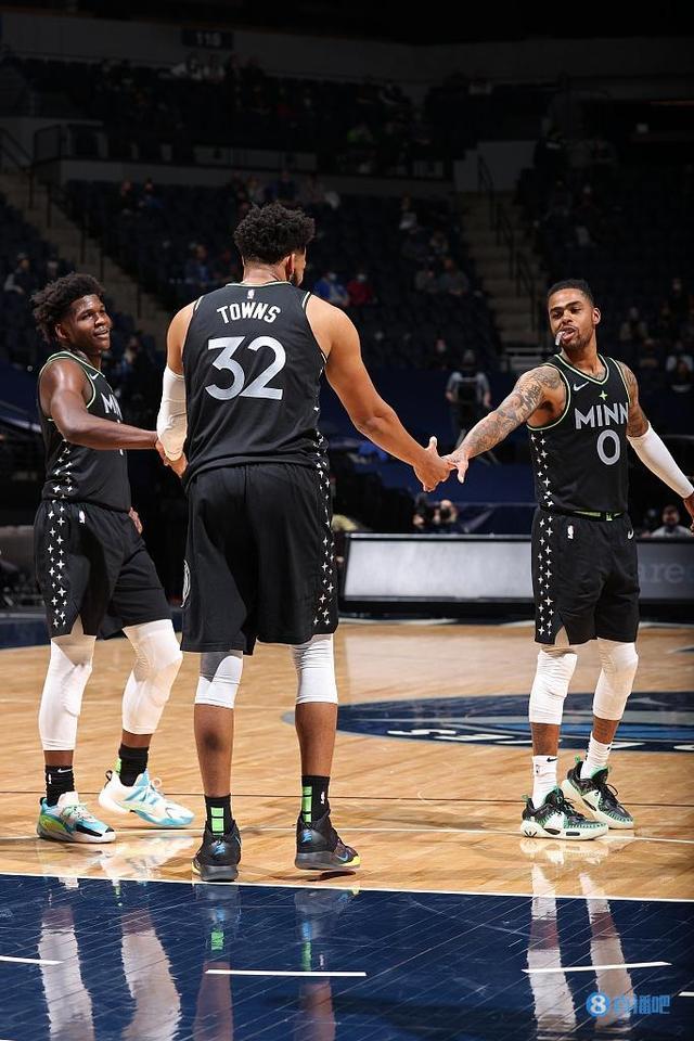 场的传控手 场的传控手